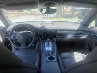 Porsche Panamera Turbo 2010
