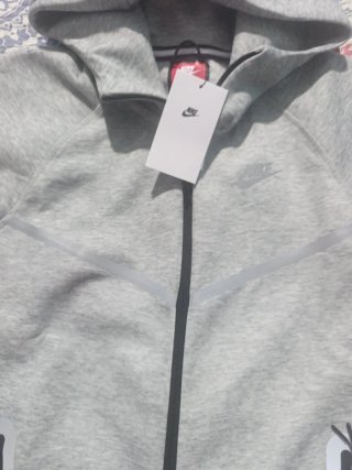 Conjunto Nike Fleece Gris Talla M