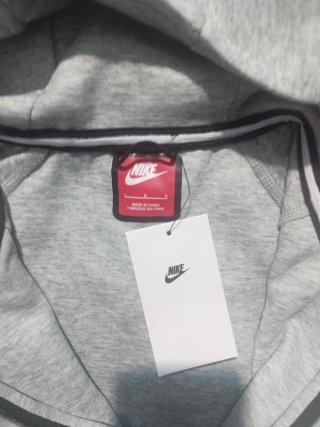 Conjunto Nike Fleece Gris Talla M