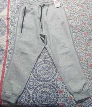 Conjunto Nike Fleece Gris Talla M