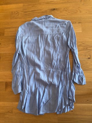 Camisa Mango azul claro tejido ligero