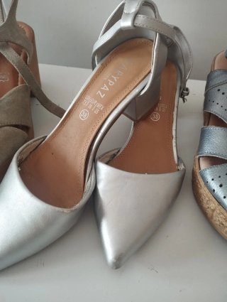 Zapatos de mujer variados