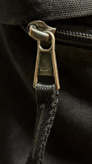 mochila escolar / universitaria negra VANS