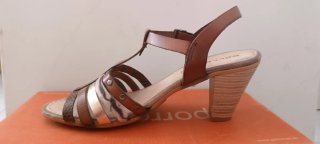 Sandalias de tacón marrón y dorado