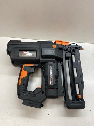 Clavadora WORX Nitro 20V 16 Calibre AVERIADA