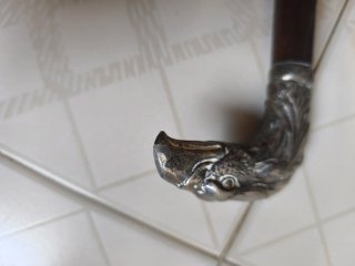 Bastoni da passeggio con teste di animali