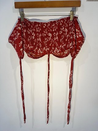 Top Romwe Fruncido Floral Talla M