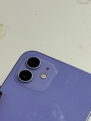 iPhone 12 Viola