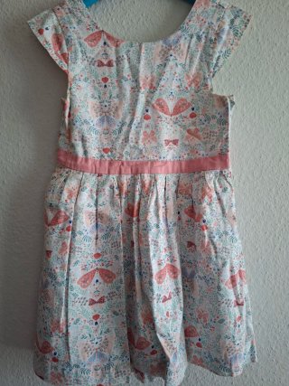 Falta plancha.. Vestido precioso espalda descubier