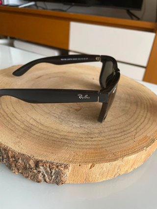 Gafas de sol negras