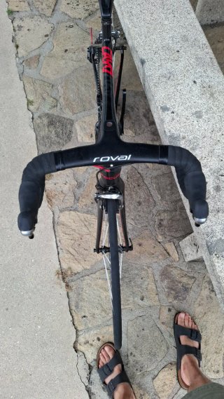 Bicicleta carretera Focus Cayo XS 11v