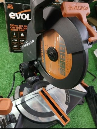 Sierra Ingletadora Evolution R210CMS