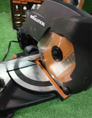 Sierra Ingletadora Evolution R210CMS