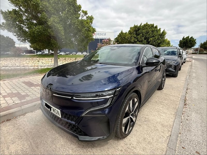 Renault Megane 2023 - foto 1