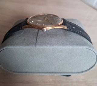 Reloj Certina Vintage Dorado