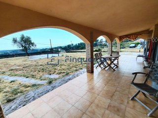 Chalet en venta en Riudarenes
