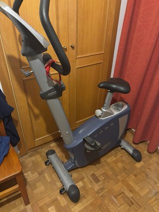 Bicicleta Estática BH Hydra