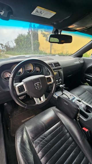 Dodge Challenger  2013
