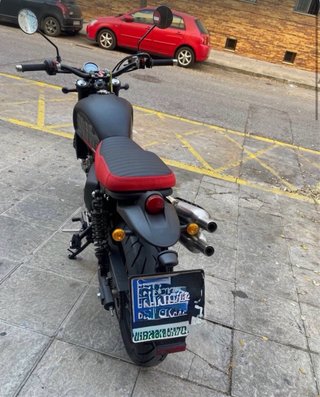 Moto SWM 125cc Naked precio negociable
