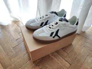Zapatillas Pepe Jeans Blancas y Negras