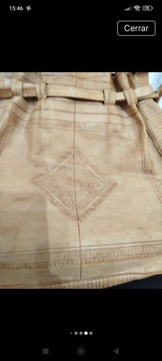 Bolso de cuero color camel