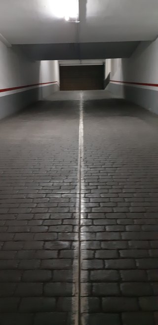SE ALQUILA PLAZA GARAJE MUY CERCA ARENA ROIG