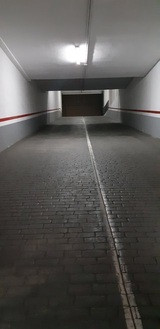SE ALQUILA PLAZA GARAJE MUY CERCA ARENA ROIG