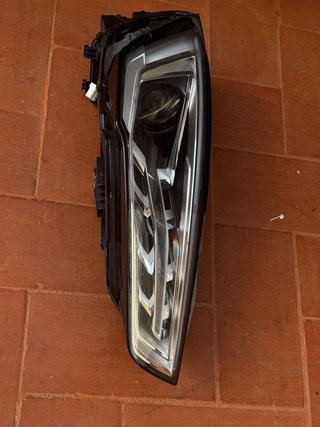 Faro Audi A1 Xenon LED derecho Original 8XA941006
