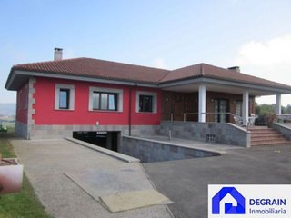 Chalet en venta en Parroquias de Oviedo en Oviedo