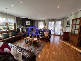 Chalet en venta en Parroquias de Oviedo en Oviedo
