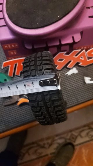 Ruedas Crawler Escala
