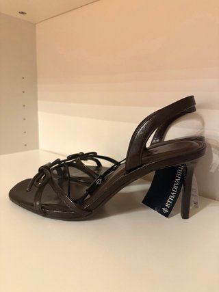 Sandalias Stradivarius Marrón Talla 38