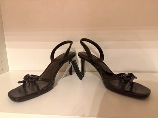 Sandalias Stradivarius Marrón Talla 38
