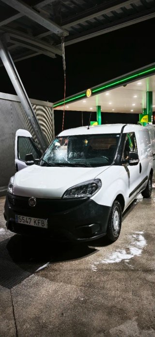 Ocasión! Alquiler de Furgoneta Fiat Dobló Cargo