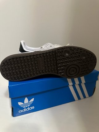 Adidas Samba Deportivas Blancas y Grises