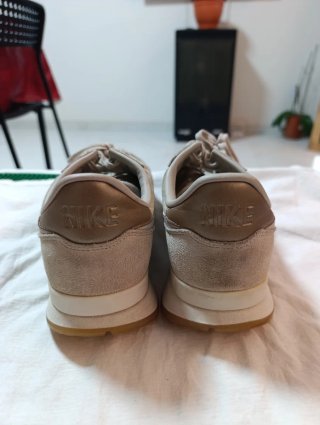 Zapatillas de ante beige/gris