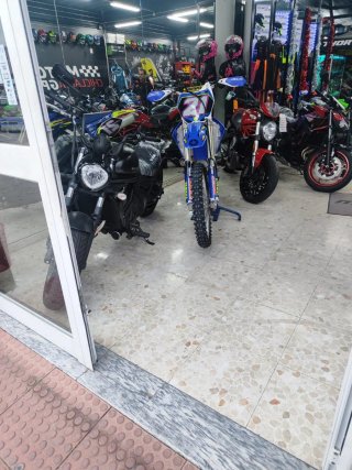 Yamaha YZ450F Motocross