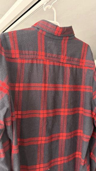 Camisa Hollister cuadros rojo y negro
