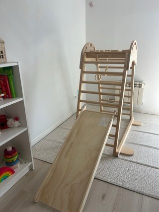 Rocódromo y parque de madera infantil niños