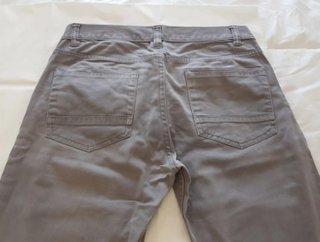 Pantalón gris oscuro H&M