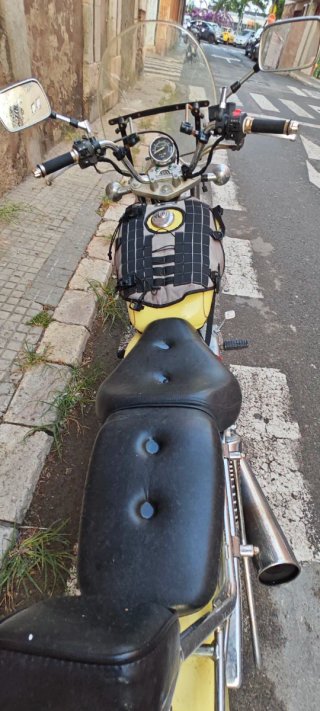 Suzuki Marauder 250cc Amarilla