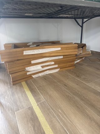 Sillas de madera Ikea 12 euros por unidad
