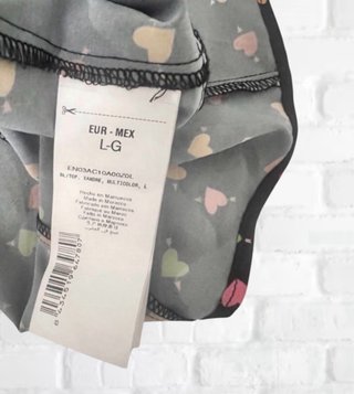 Talla L. Blusa estampada manga larga NAËLLE