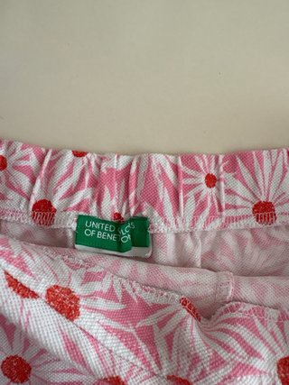Falda pantalón Benetton flores 8 años