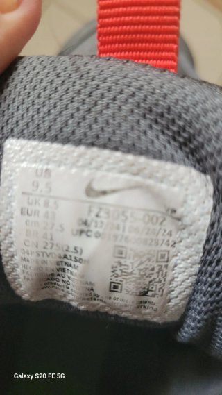 Nike Air More Uptempo Gris/Rojo