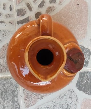 Jarra de cerámica vintage con sello