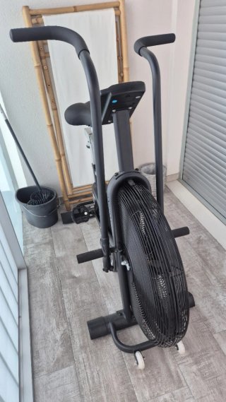 Air Bike Titanium Strength - ¡Como nueva! Poco uso