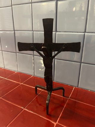 Crucifijo de Hierro Forjado Antiguo