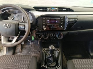 TOYOTA Hilux 2.4 D4D Cabina Doble GX