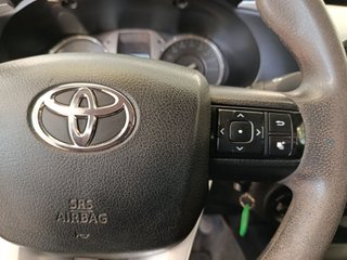 TOYOTA Hilux 2.4 D4D Cabina Doble GX